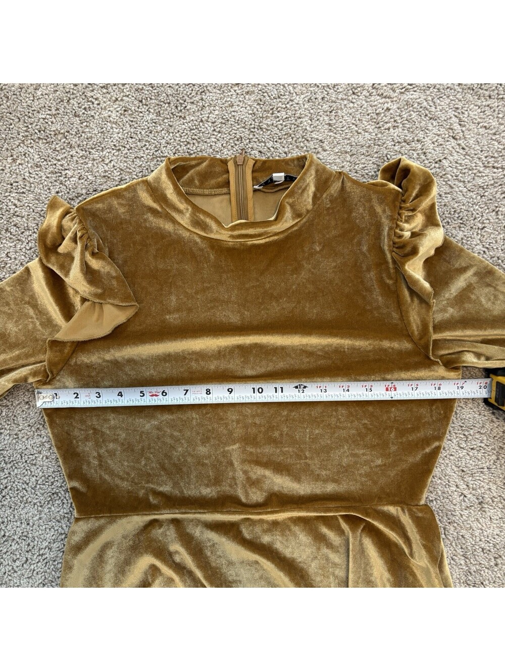 Ivy City Co La La Lady Velvet Ruffle Sleeve Full Skirt Midi Dress Gold Size XL - Picture 5 of 6